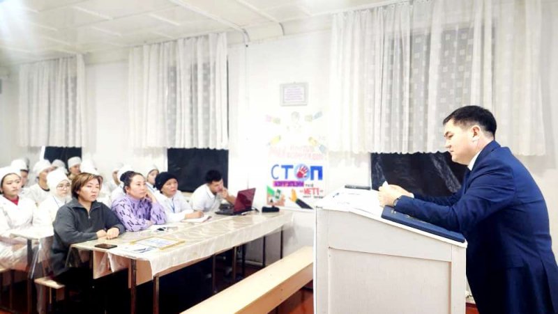 9-декабрь - “Эл аралык коррупцияга каршы күрөшүү” күнүнө карата Майлуу-Суу медициналык колледжинде Майлуу-Суу шаардык прокуратурасынын колдоосу менен акция өткөрүлдү.