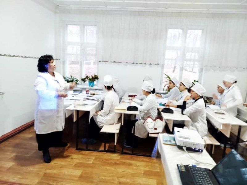 2025-жылдын 16-декабрында IСД тайпасында окутуучу Абдраимова Ч.Ж. "Медициналык генетика" сабагы боюнча "Адамдын тукум куума белгилерин изилдөө ыкмалары" темасында ачык сабак өттү.